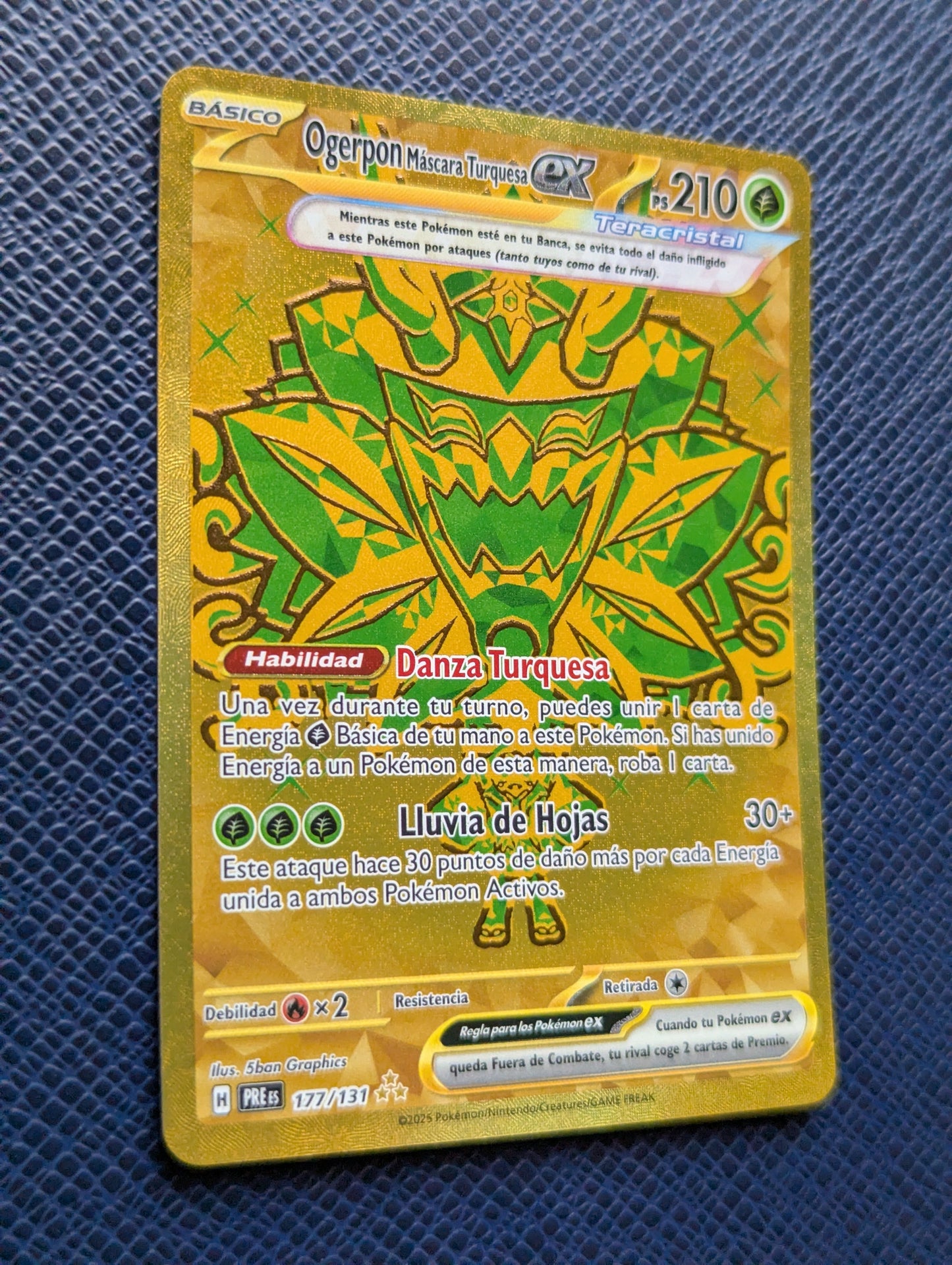 Carta Pokémon Ogerpon Máscara Turquesa ex #177/131 Frontal Izquierda