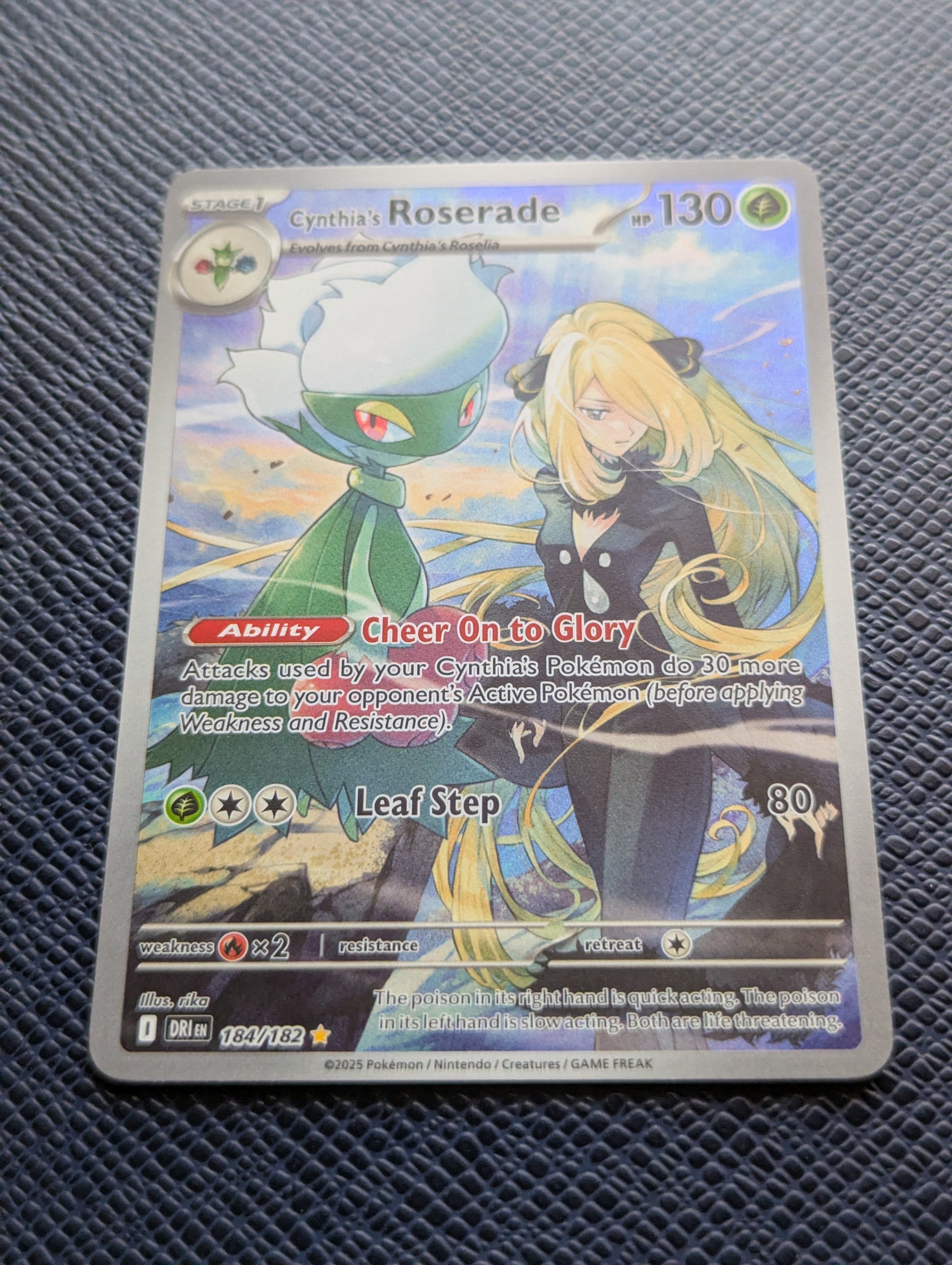 Carta Pokémon Cynthia's Rosserade #184/182 Frontal Inferior