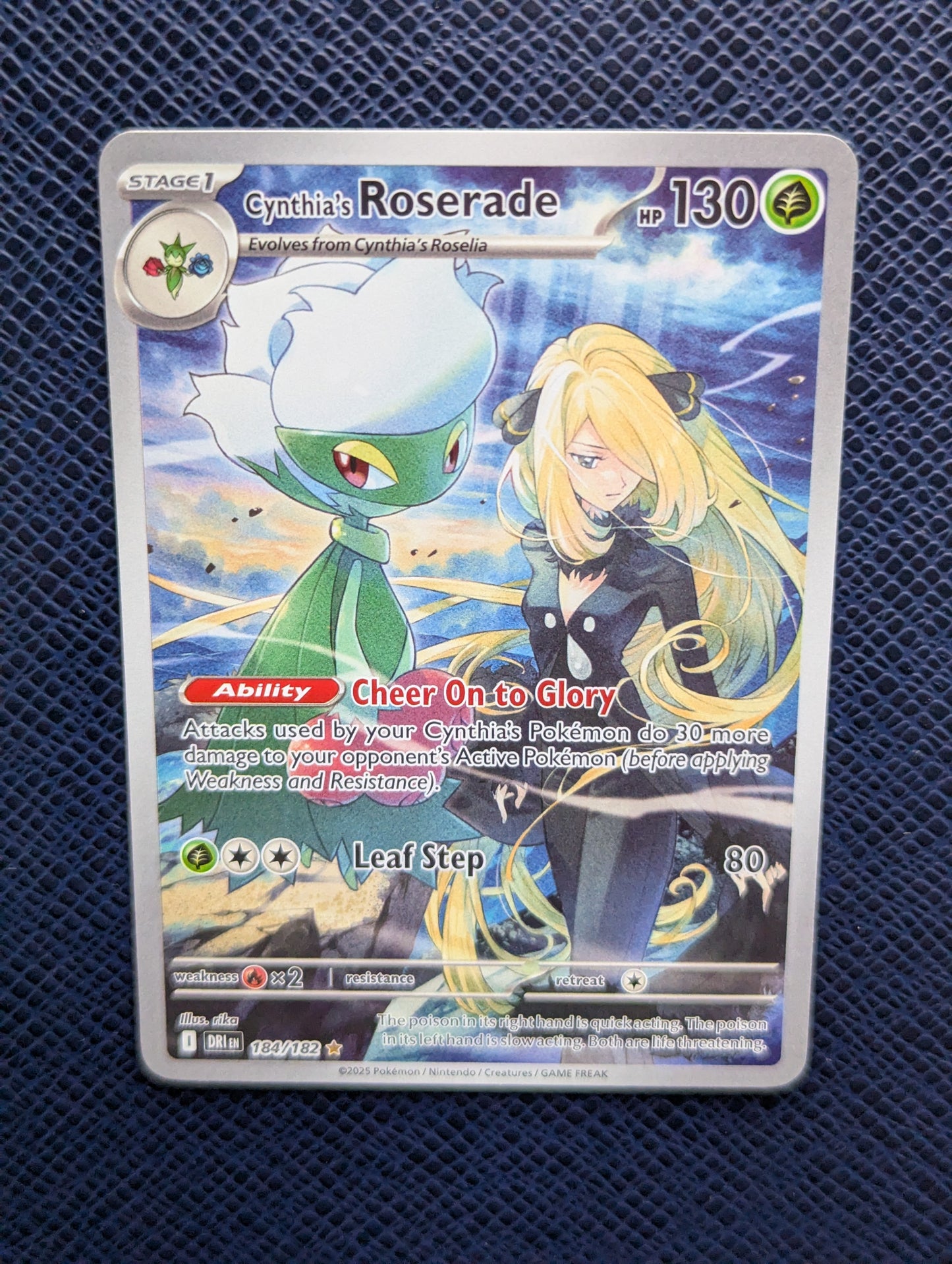 Carta Pokémon Cynthia's Rosserade #184/182 Frontal Superior