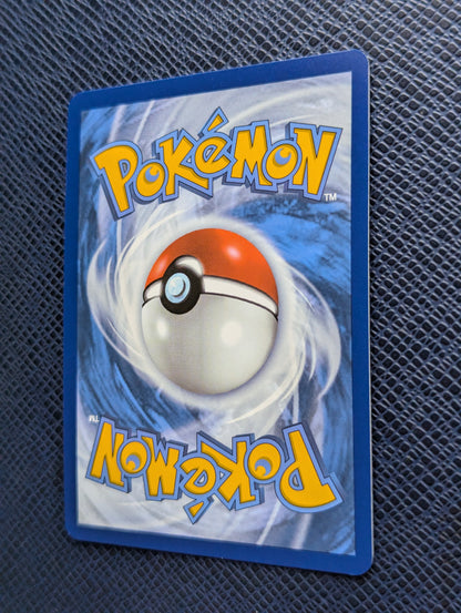 Carta Pokémon Cynthia's Rosserade #184/182 Trasera Derecha
